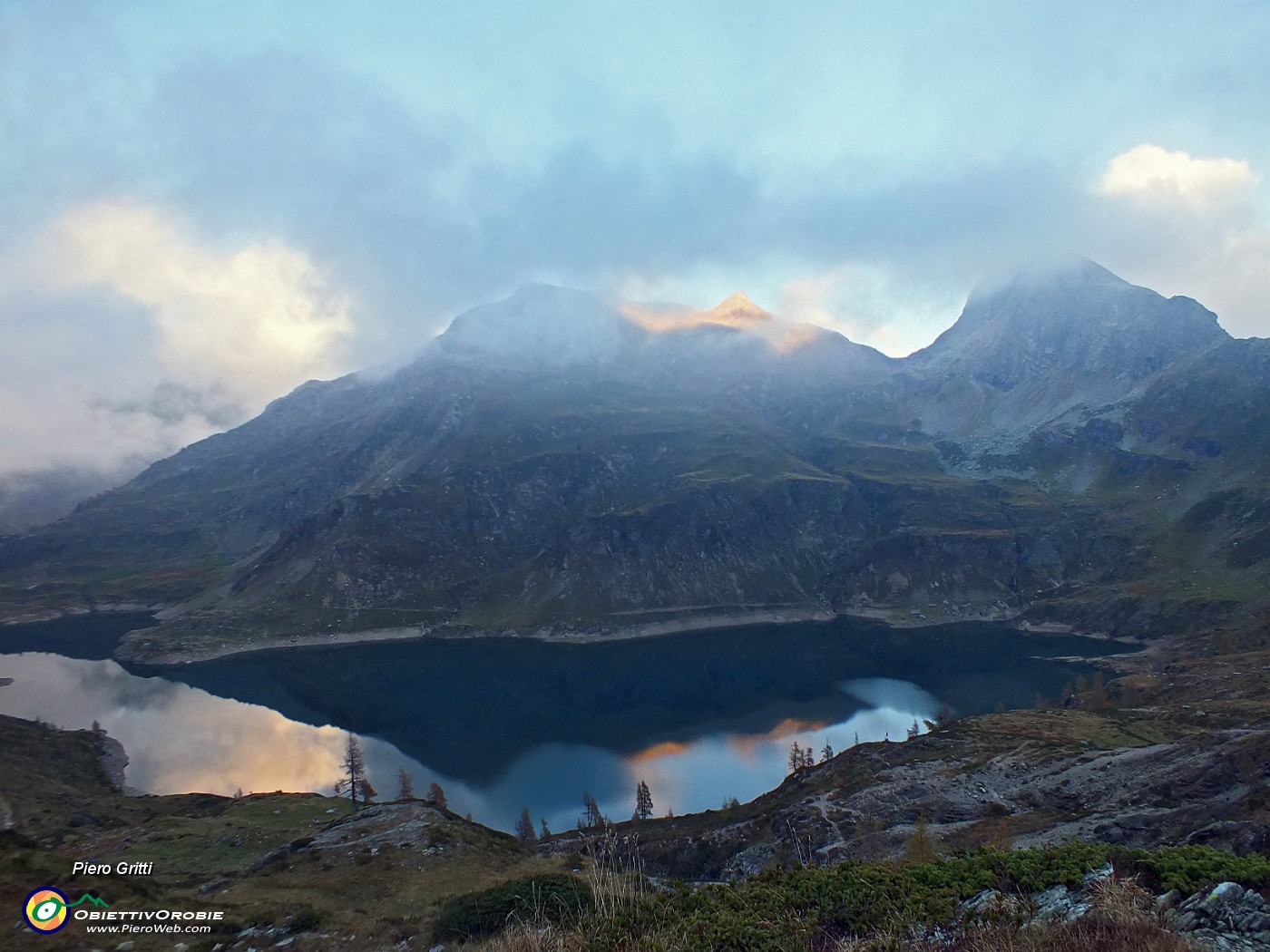 99 Laghi Gemelli al tramonto.JPG